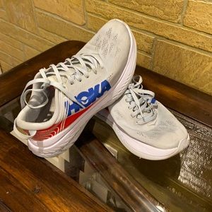 Hoka one one